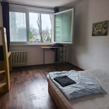 Homestay Double 17m2 With Shared Bathroom
